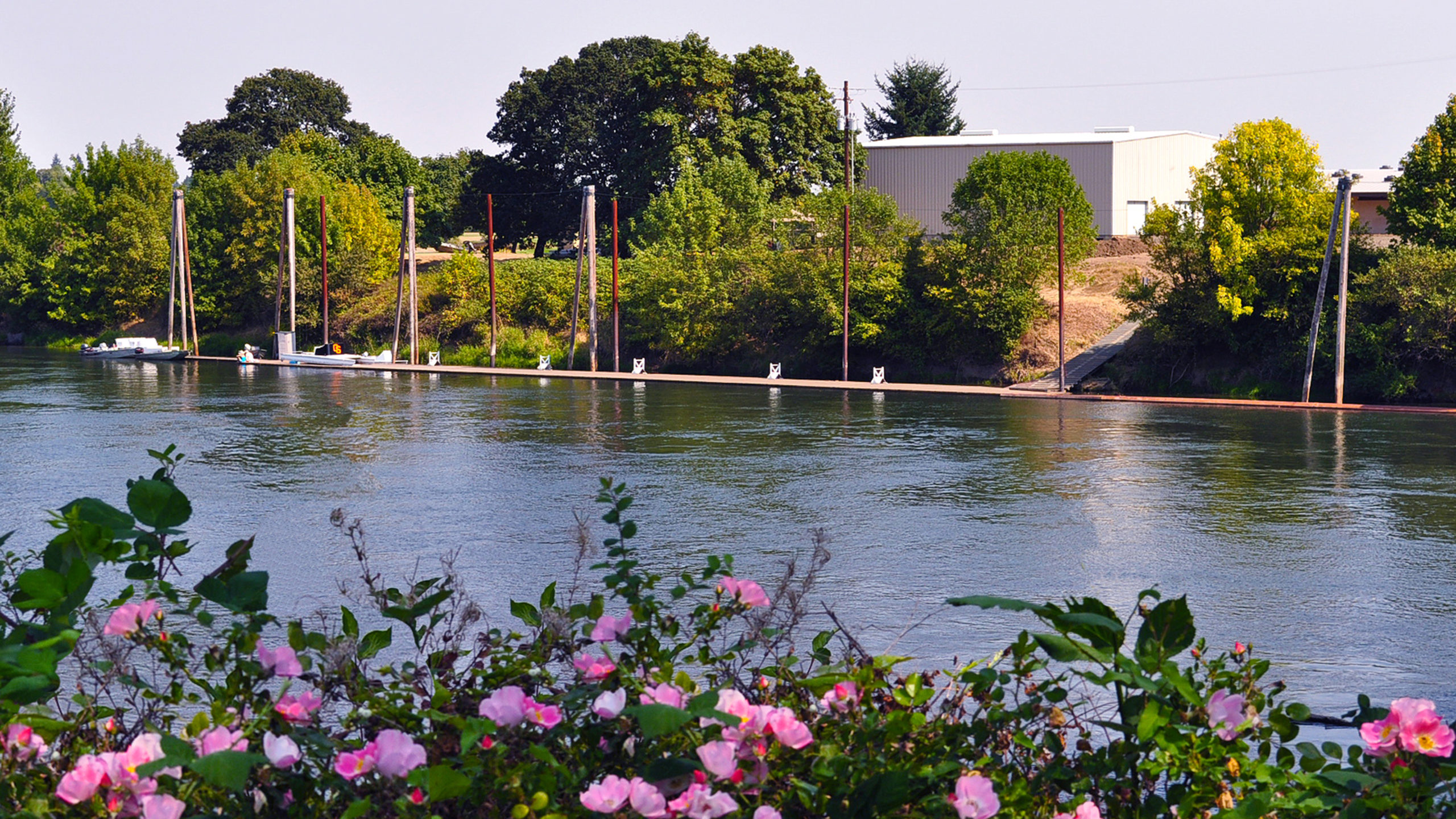 Riverfront Commemorative Park | Image 8/9
