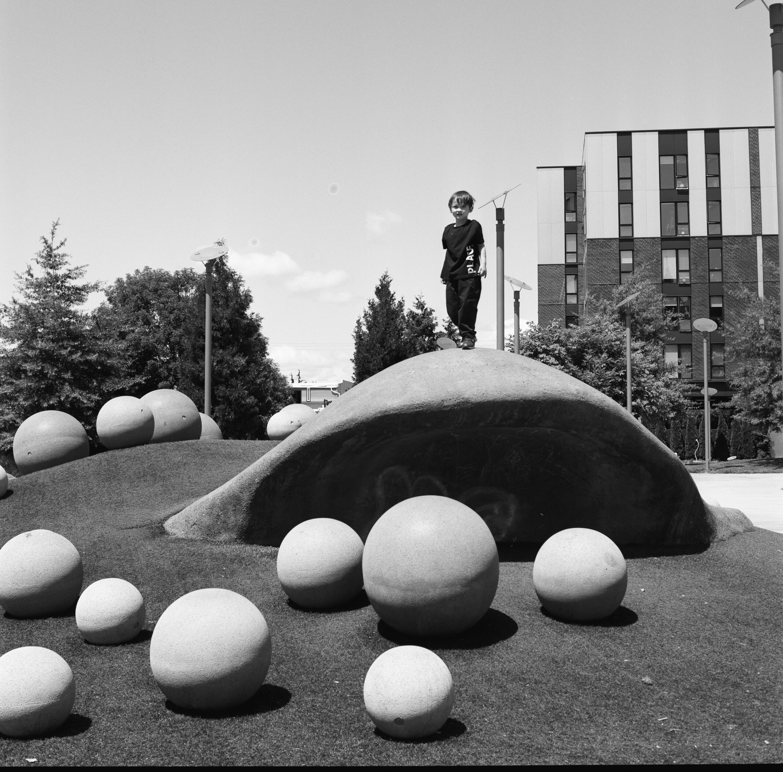 Phreshly Obsolete | L.S. Douglas | Image 4/5