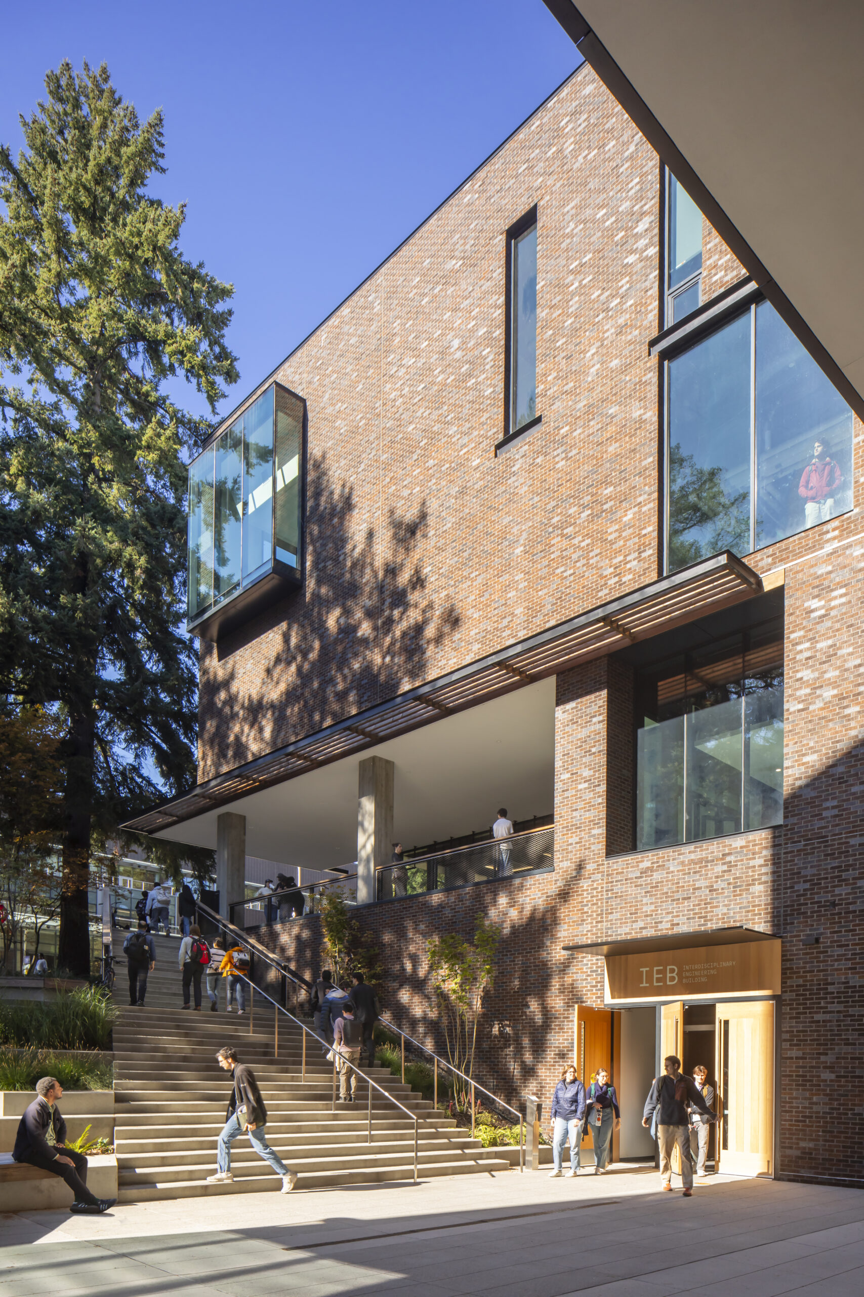 The Interdisciplinary Engineering Building | Image 6/9